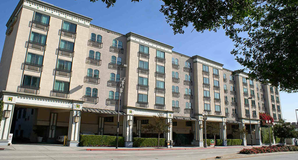 Courtyard By Marriott Los Angeles Pasadena Old Town Esterno foto