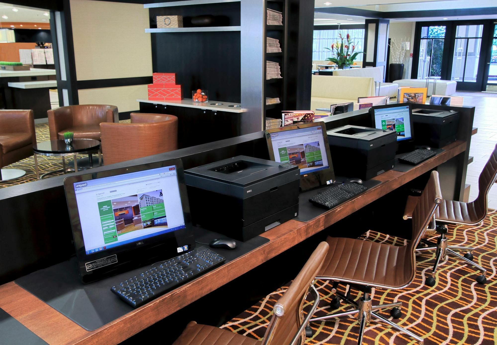 Courtyard By Marriott Los Angeles Pasadena Old Town Esterno foto
