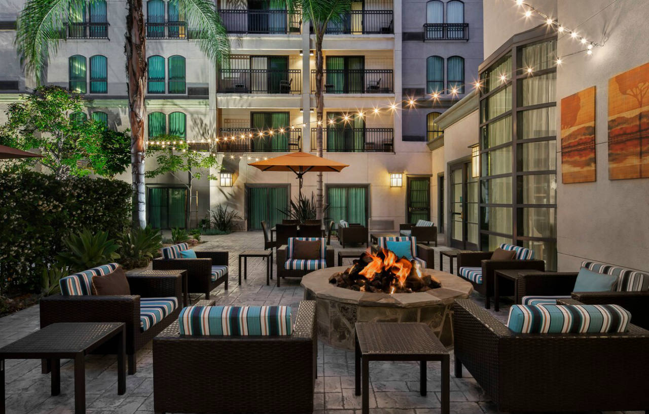 Courtyard By Marriott Los Angeles Pasadena Old Town Esterno foto